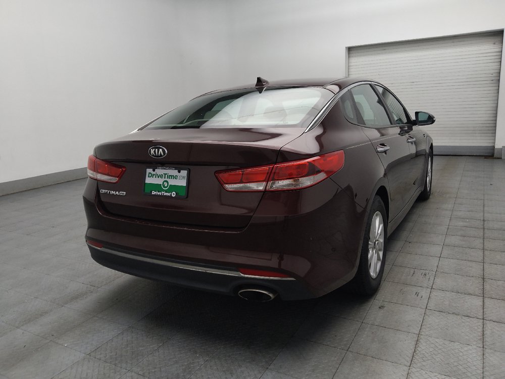 Used 2017 Kia Optima LX FWD image 9