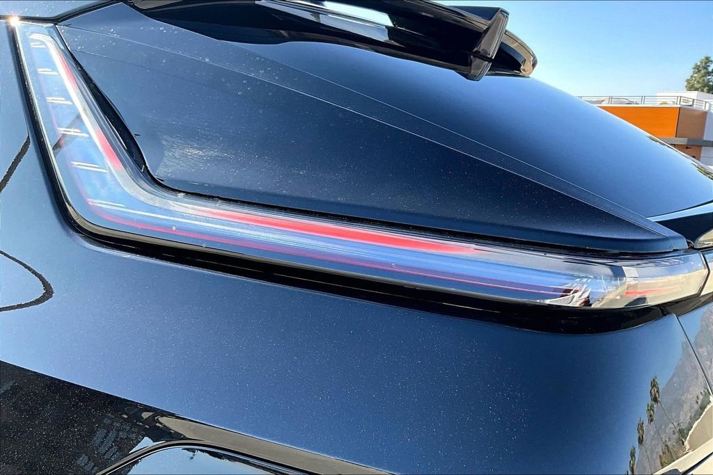 New 2026 Cadillac Lyriq Sport image 15