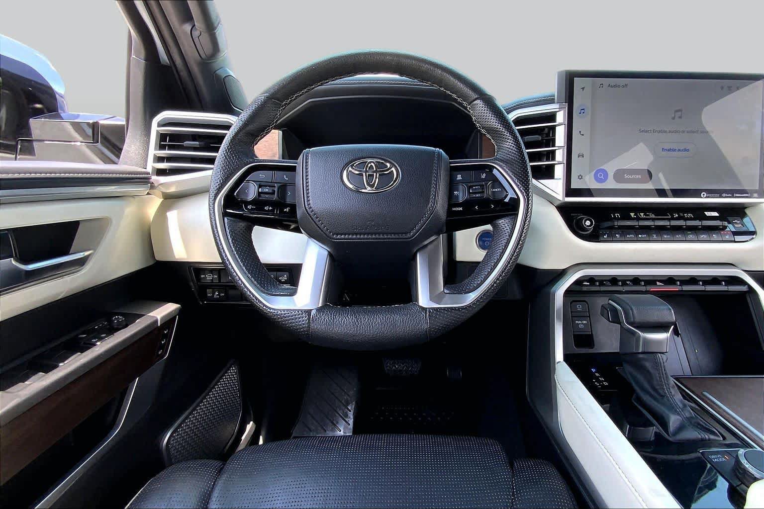 Used 2023 Toyota Sequoia Capstone RWD image 6