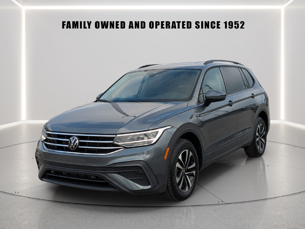 Certified 2024 Volkswagen Tiguan S FWD image 2