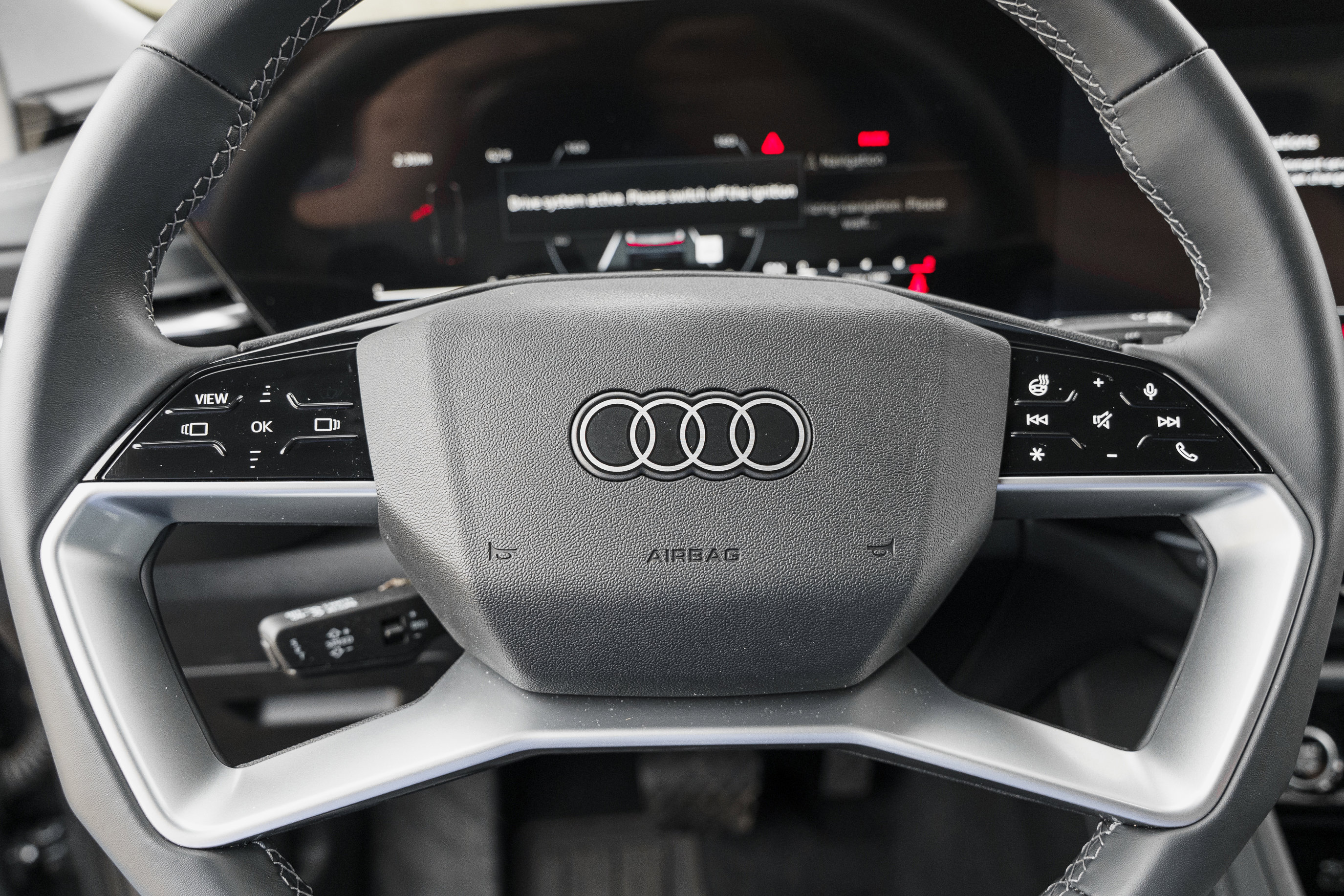 Certified 2025 Audi Q5 Premium w/ Convenience Package image 17
