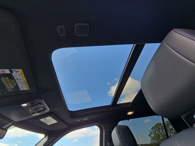 Used 2026 Toyota Sequoia Platinum image 31