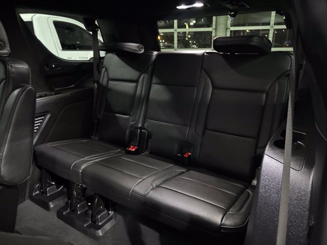 Used 2026 GMC Yukon Denali w/ Advanced Technology Package AWD/4WD image 19