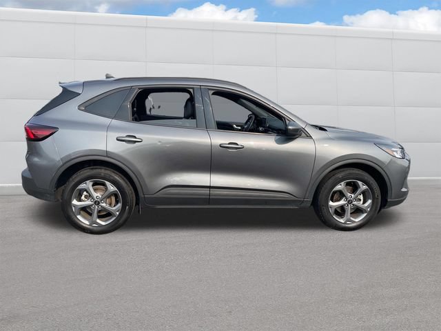 Used 2025 Ford Escape ST-Line Select AWD/4WD image 11