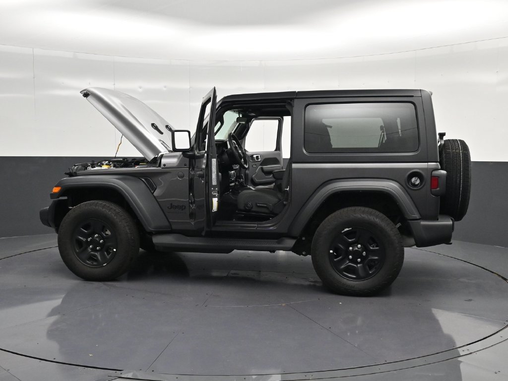 Used 2026 Jeep Wrangler Sport AWD/4WD image 29