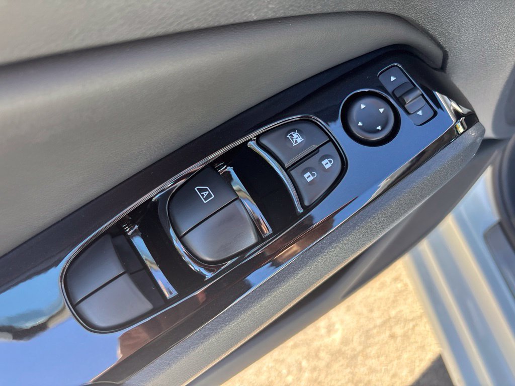 Certified 2025 Nissan Altima 2.5 SL FWD image 17