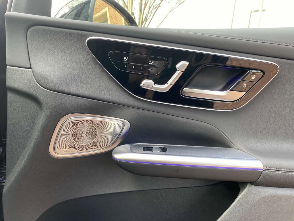 Certified 2025 Mercedes-Benz GLC 300 4MATIC image 11