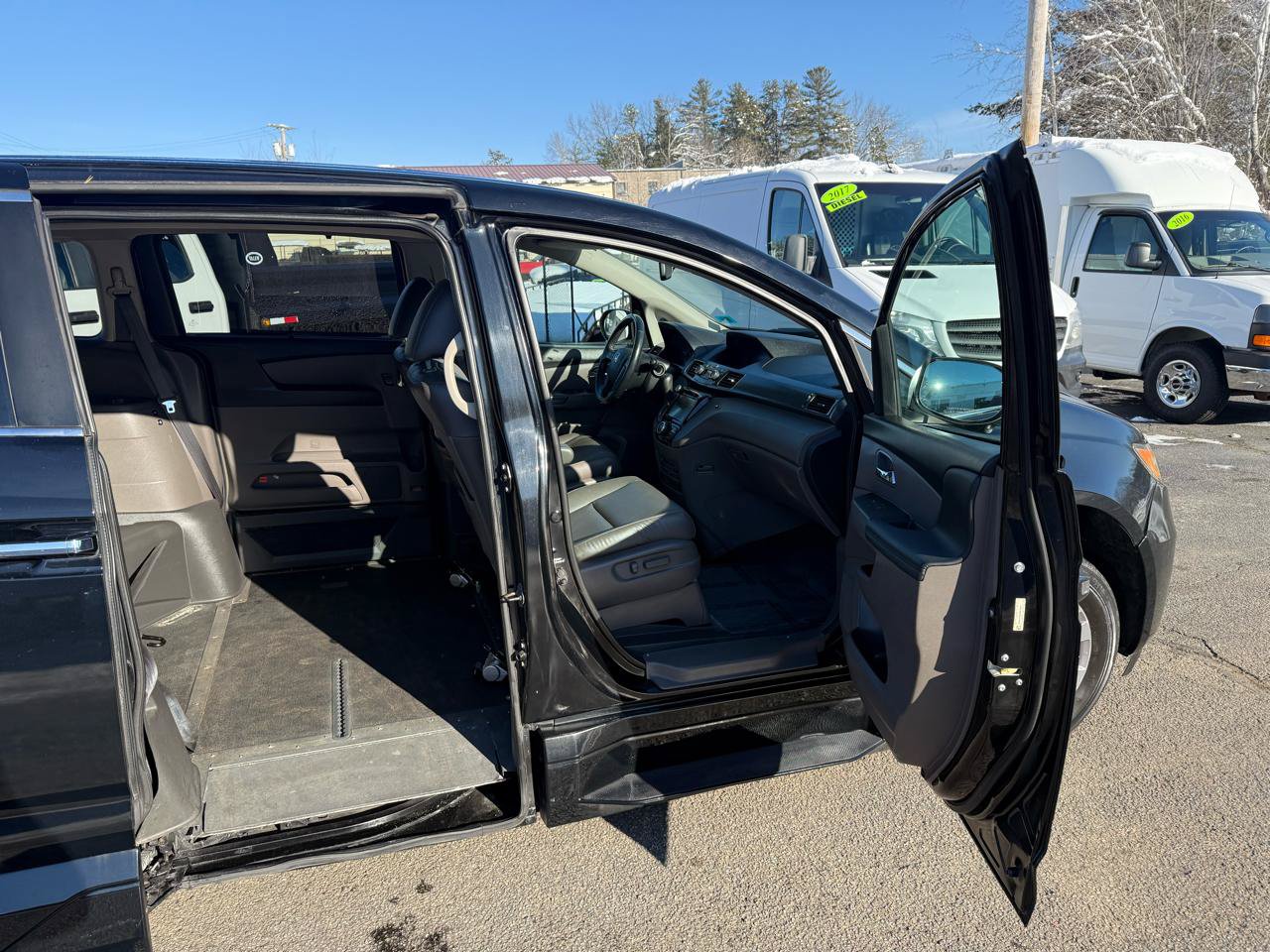 Used 2014 Honda Odyssey EX-L image 17