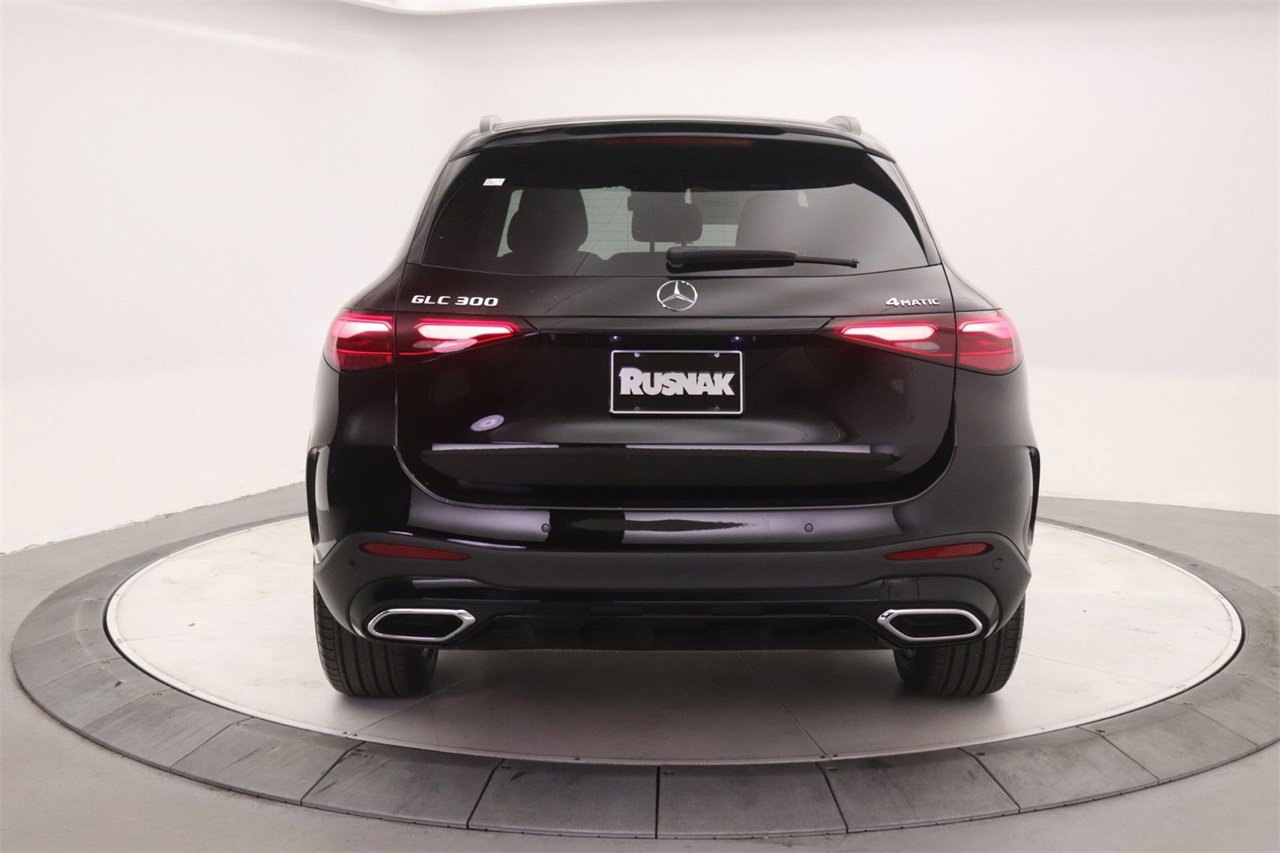 New 2026 Mercedes-Benz GLC 300 4MATIC image 3