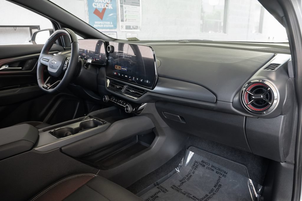 Used 2024 Chevrolet Equinox EV RS FWD image 38