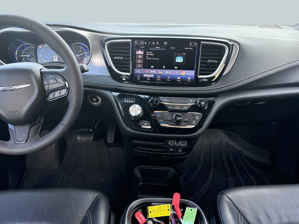 Used 2022 Chrysler Pacifica Touring-L w/ S Appearance Package FWD image 48