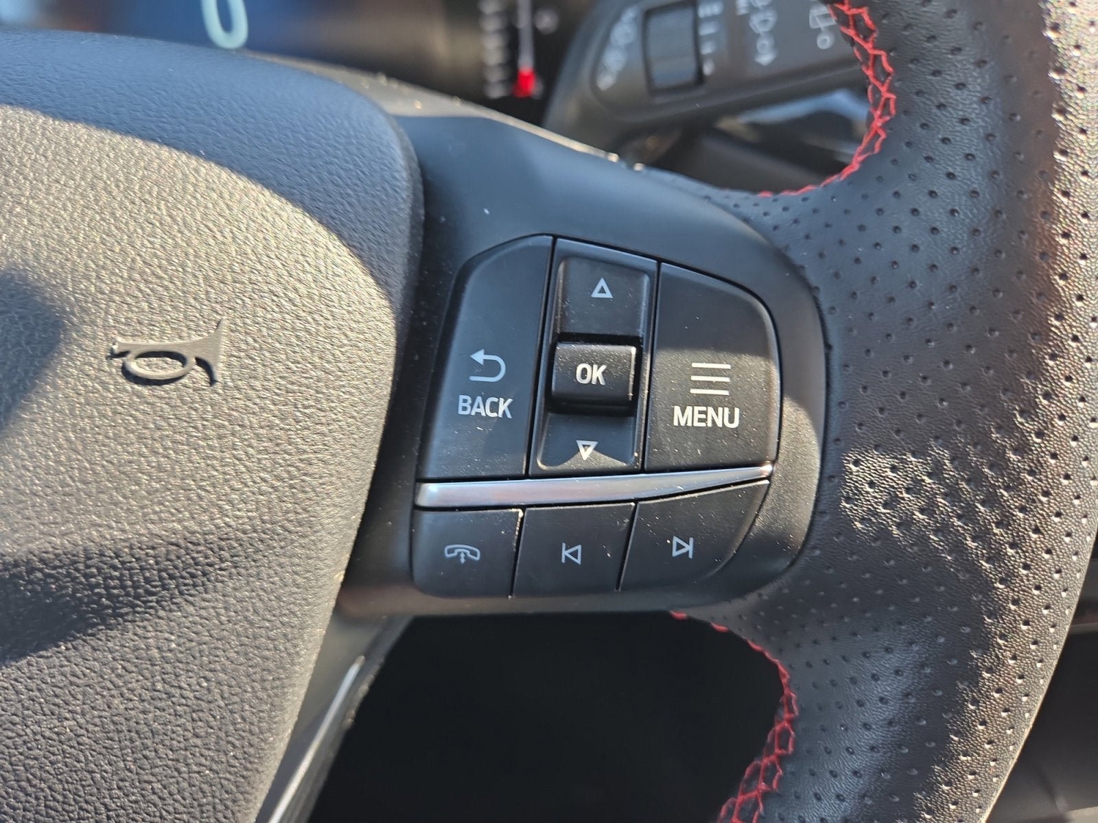 Used 2024 Ford Escape ST-Line w/ Tech Pack #1 AWD/4WD image 15