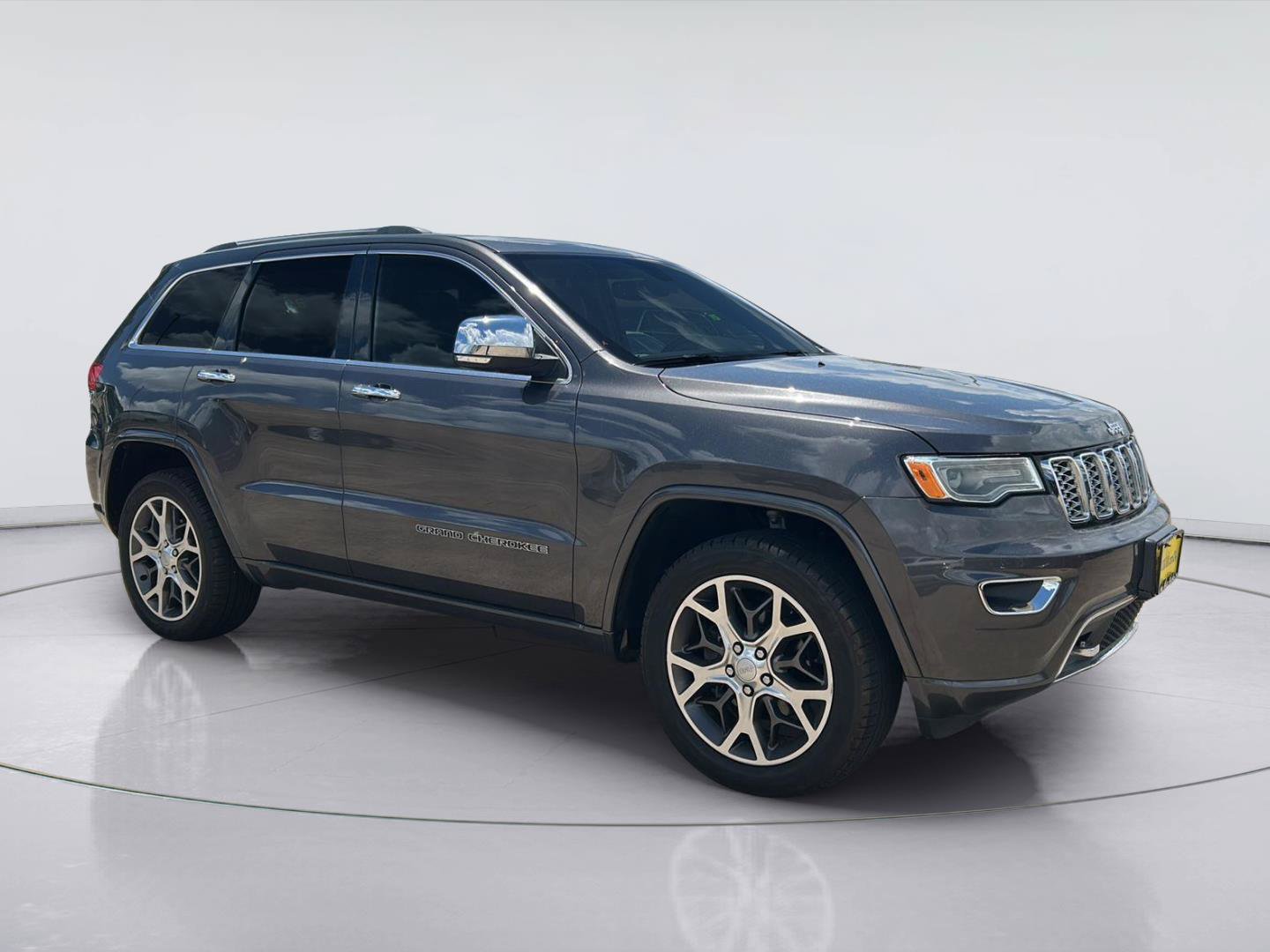 Used 2020 Jeep Grand Cherokee Overland AWD/4WD image 3