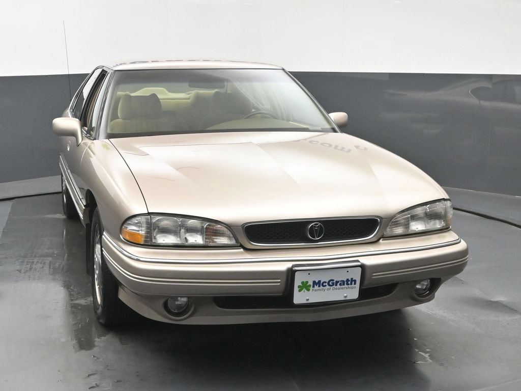 Used 1995 Pontiac Bonneville SE FWD image 5