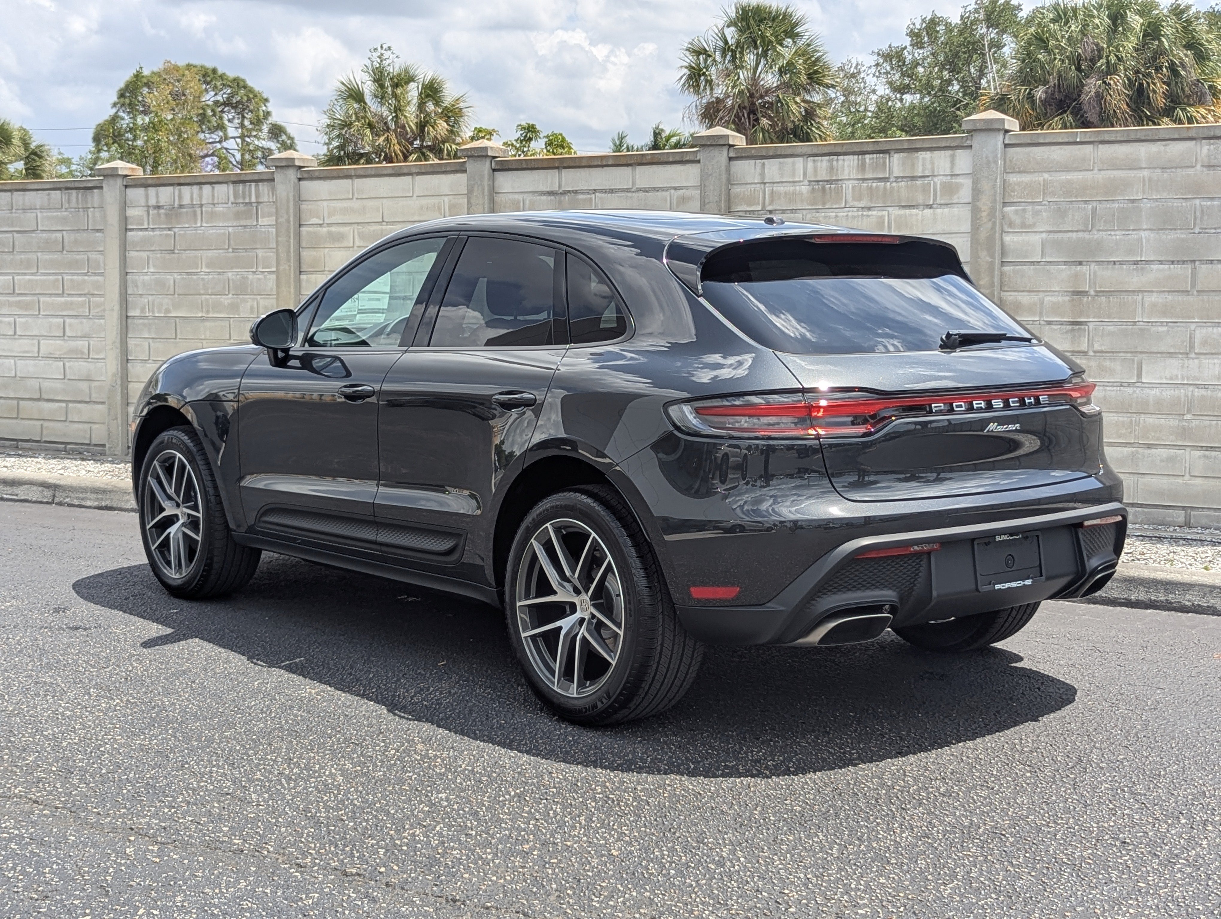 New 2026 Porsche Macan AWD/4WD image 3