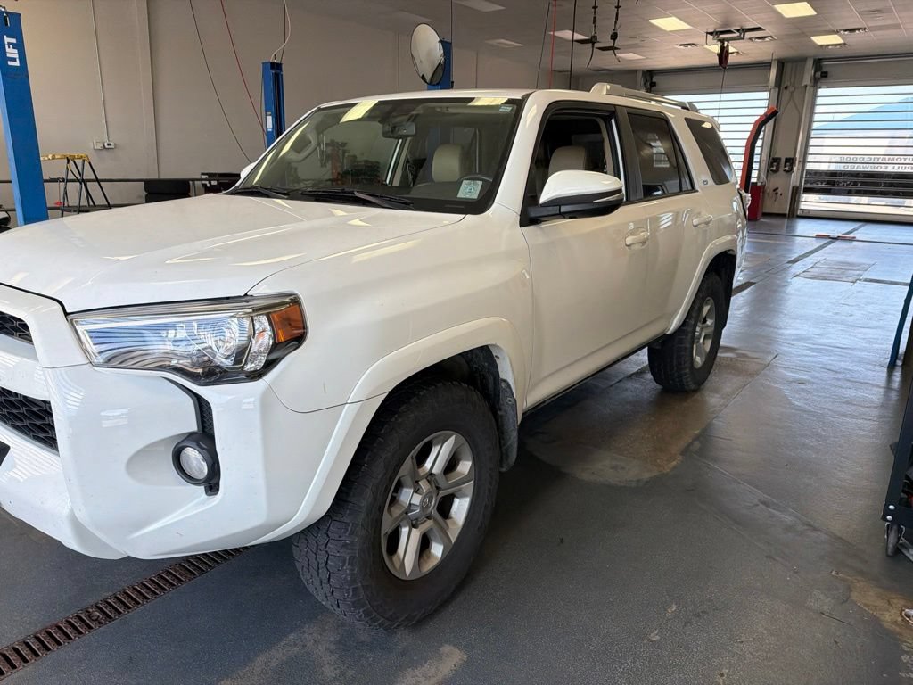 Used 2016 Toyota 4Runner SR5 Premium AWD/4WD image 5