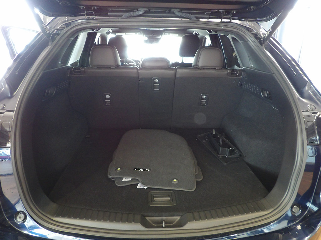 Certified 2023 MAZDA CX-5 Signature AWD/4WD image 19