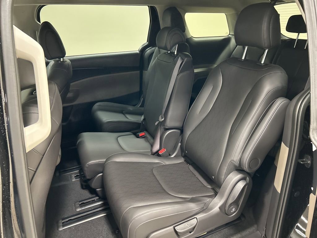 New 2026 Kia Carnival LXS image 25