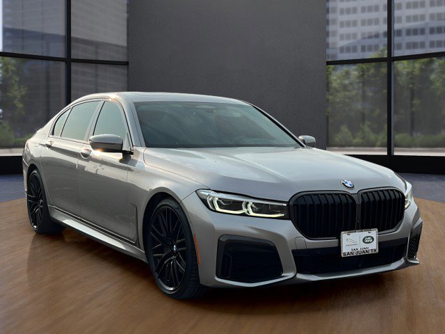 Used 2022 BMW 750i xDrive image 10