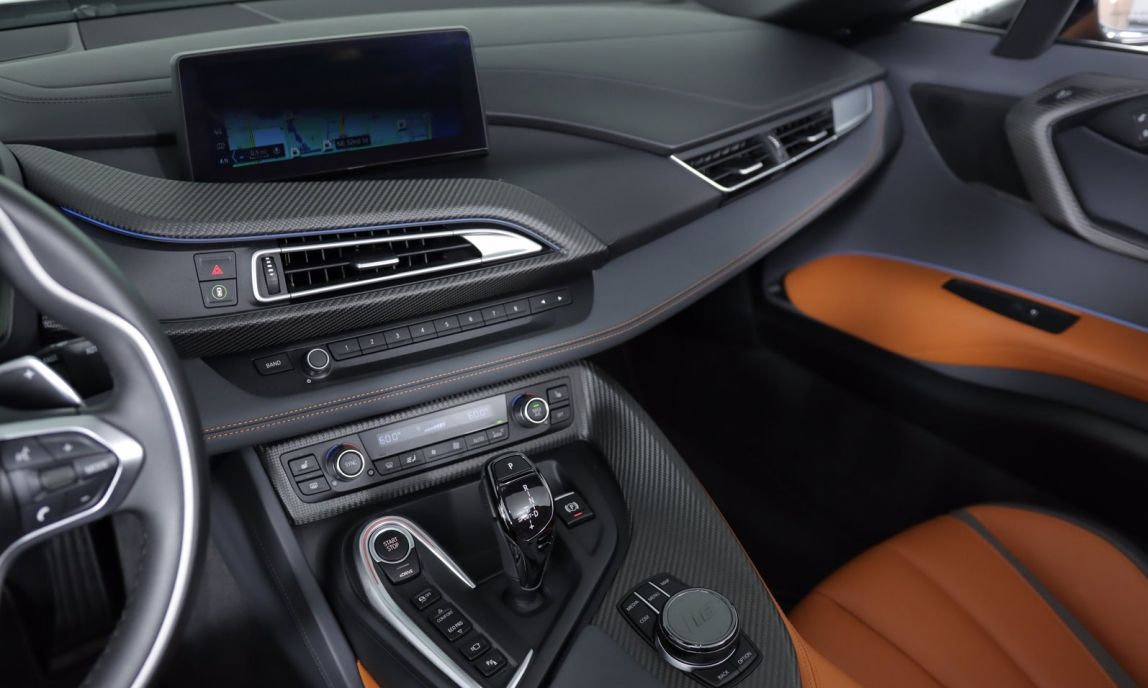 Used 2019 BMW i8 Roadster AWD/4WD image 16