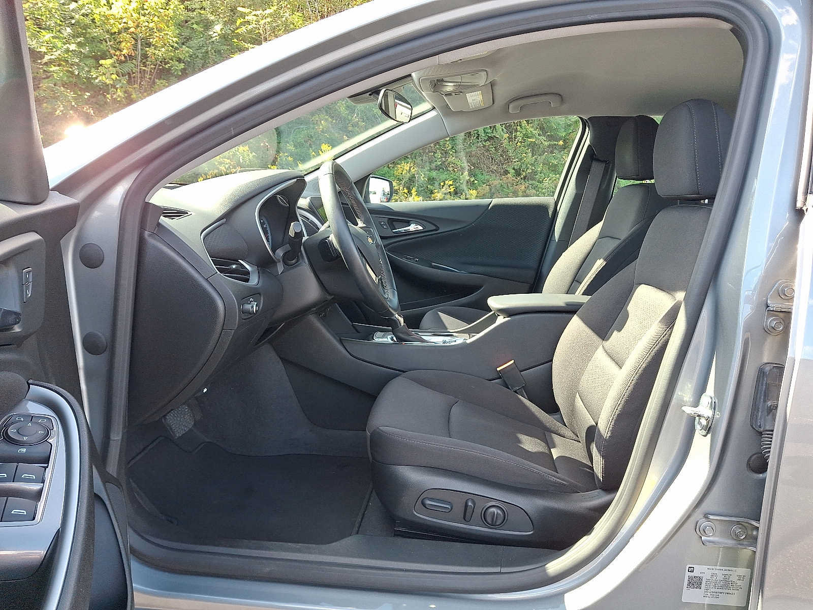 Used 2023 Chevrolet Malibu RS FWD image 14