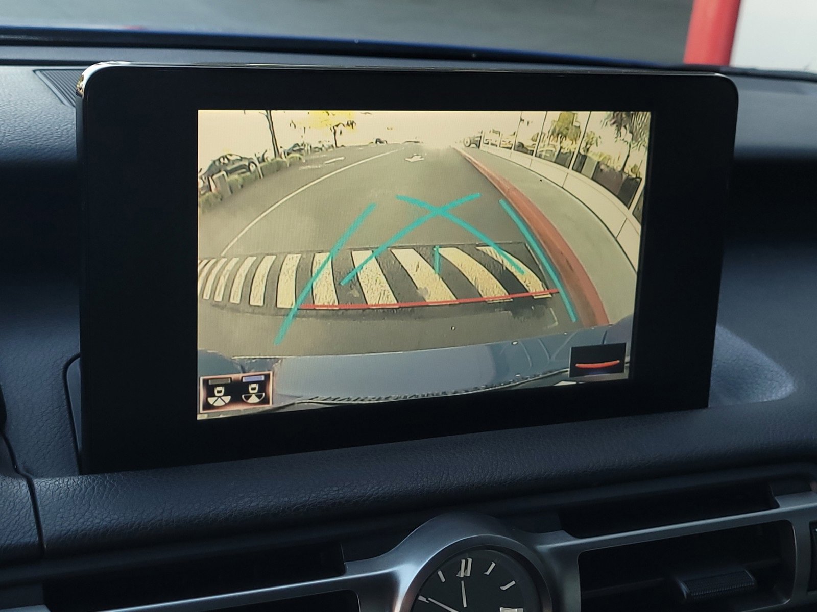 Used 2022 Lexus IS 350 F Sport image 15