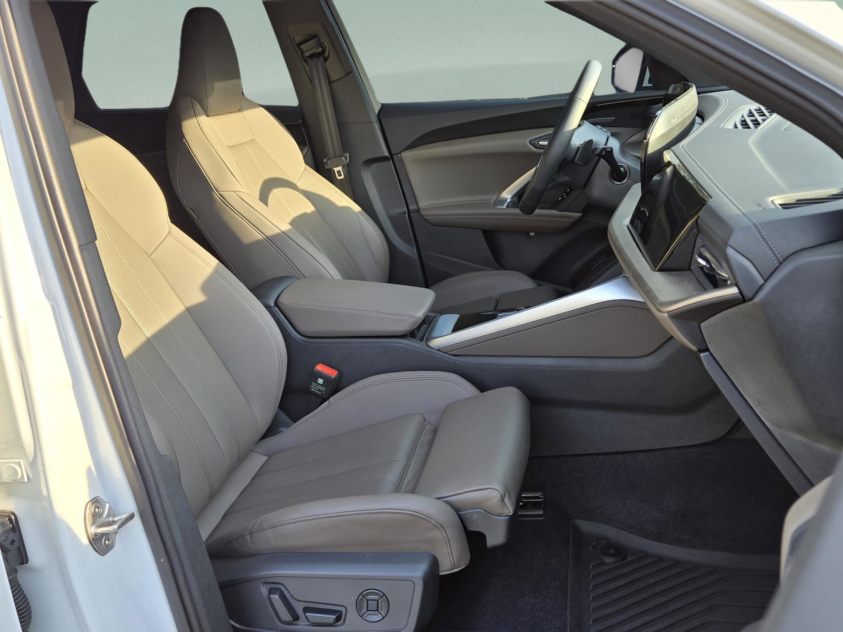 Used 2025 Audi Q5 Premium Plus image 16