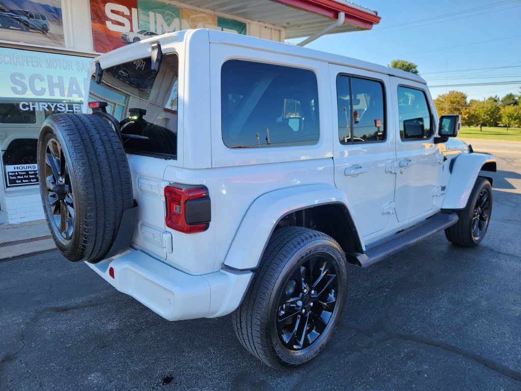 Used 2021 Jeep Wrangler Unlimited Sahara AWD/4WD image 3