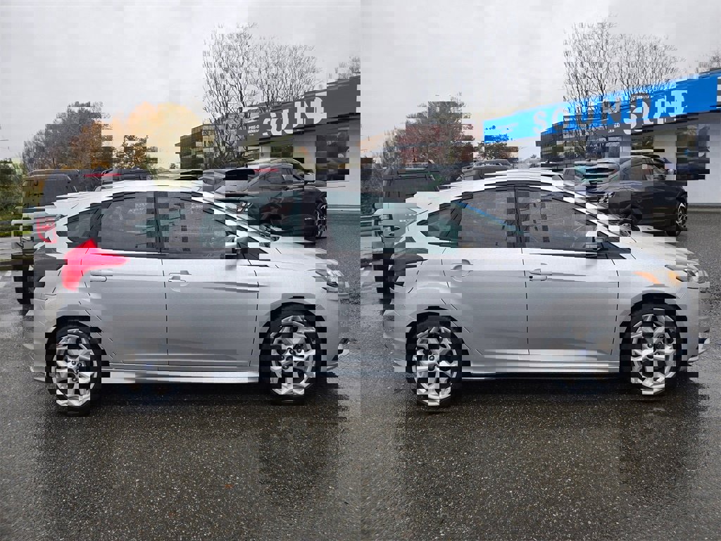 Used 2014 Ford Focus ST w/ Equipment Group 201A image 4