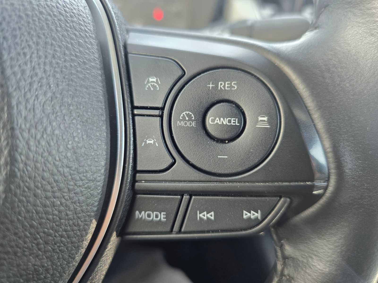 Used 2023 Toyota Corolla SE FWD image 30