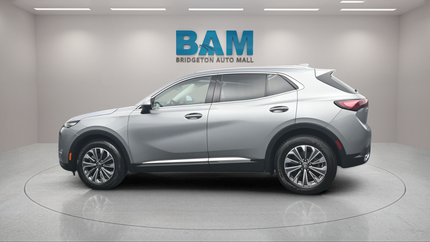 Used 2024 Buick Envision Preferred AWD/4WD image 3
