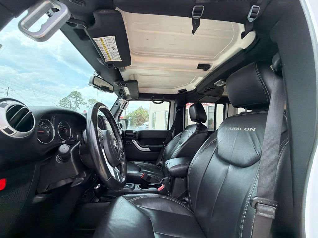 Used 2017 Jeep Wrangler Unlimited Rubicon AWD/4WD image 46