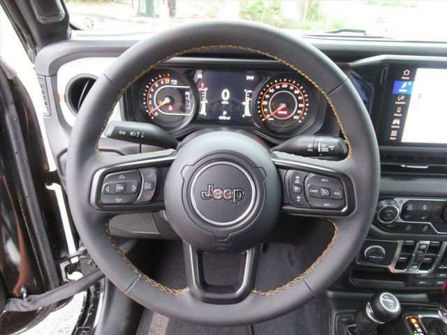 Used 2024 Jeep Gladiator Sport image 18