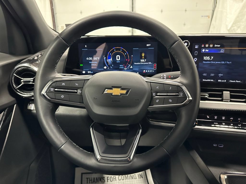 Used 2026 Chevrolet Equinox LT FWD image 18