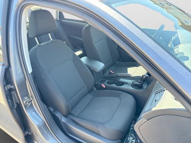 Used 2014 Volkswagen Passat 2.5 S FWD image 24