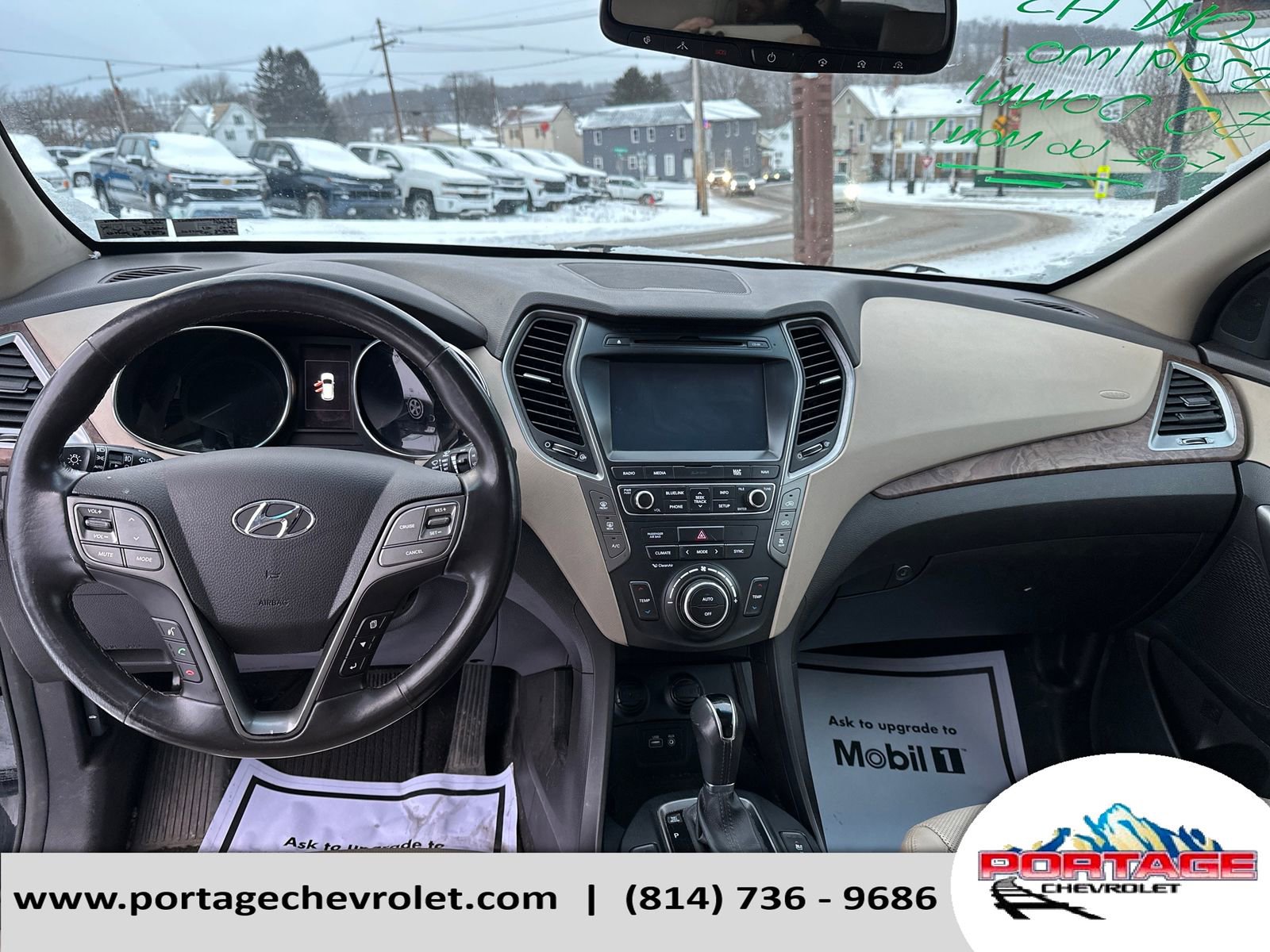 Used 2017 Hyundai Santa Fe SE image 14