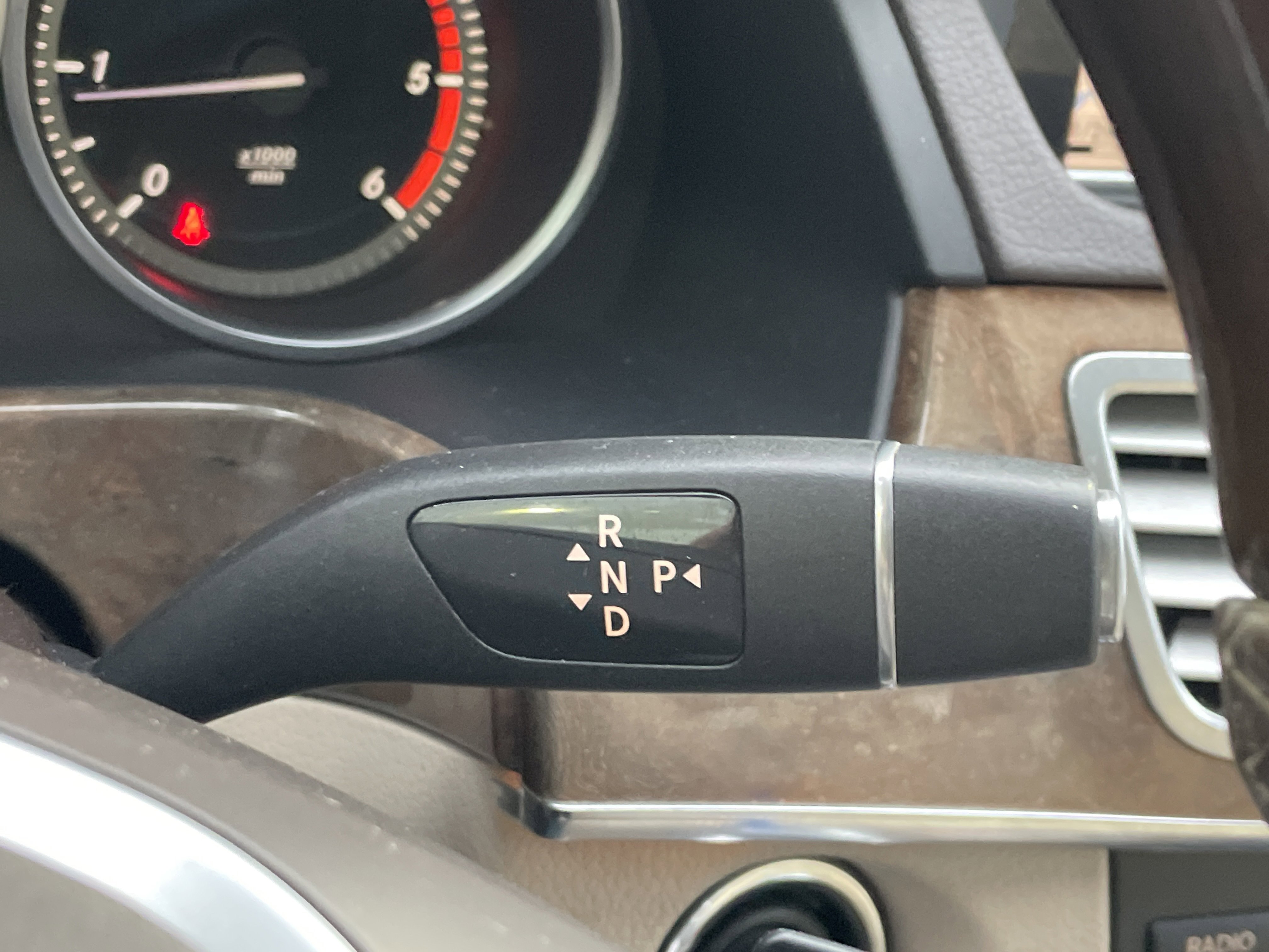 Used 2014 Mercedes-Benz E 250 BlueTEC Sedan image 29