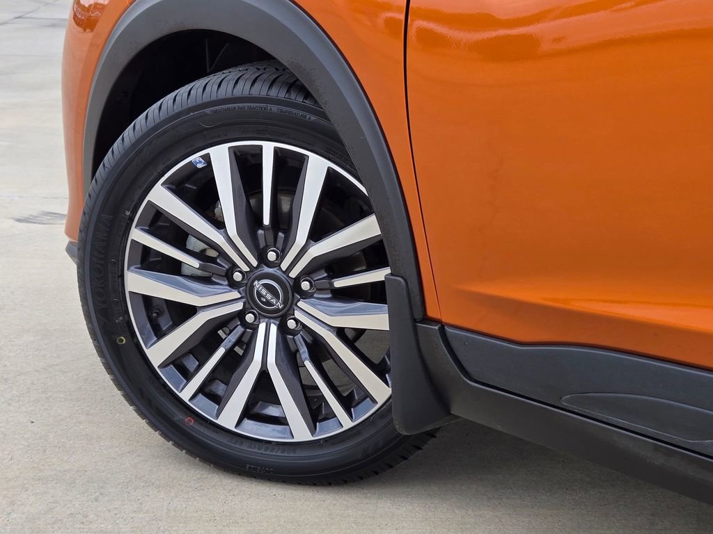 Used 2024 Nissan Kicks SV FWD image 30