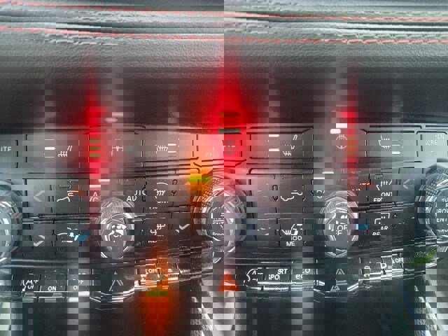 Used 2025 Dodge Durango GT image 12