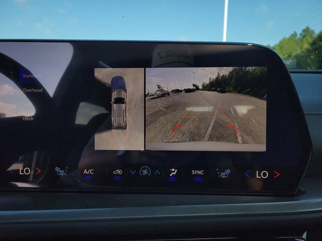 New 2026 Chevrolet Traverse LT w/ Enhanced Driving Package image 17