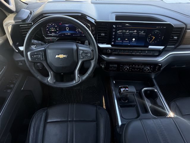 Used 2024 Chevrolet Silverado 1500 High Country AWD/4WD image 13