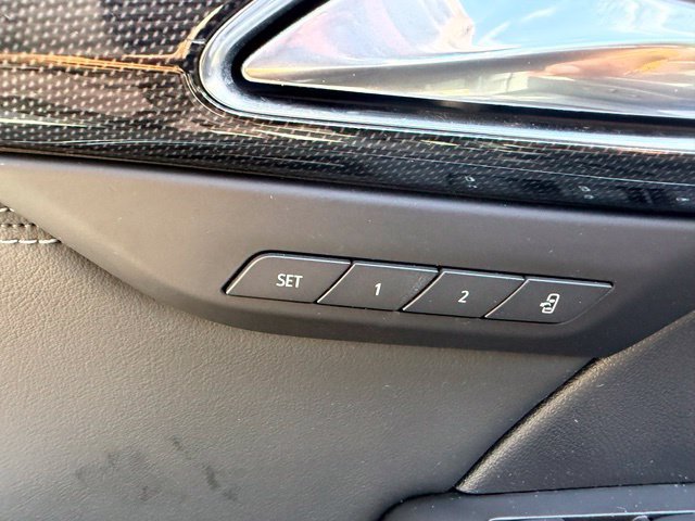 Used 2021 Buick Envision Essence AWD/4WD image 14
