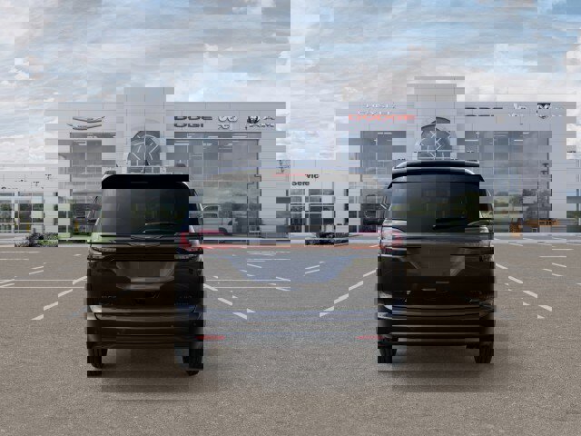 New 2026 Chrysler Pacifica Limited w/ S Appearance Package image 7