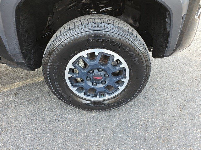 Used 2024 Toyota Tacoma TRD Off-Road image 10