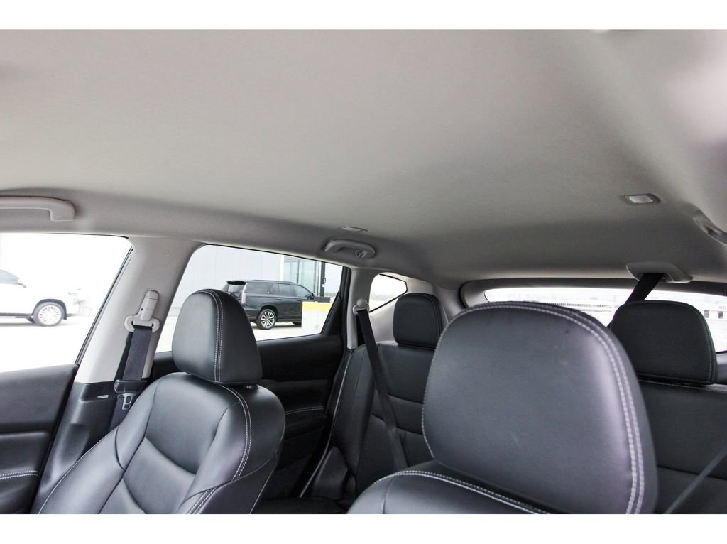 Used 2023 Nissan Murano SV image 27