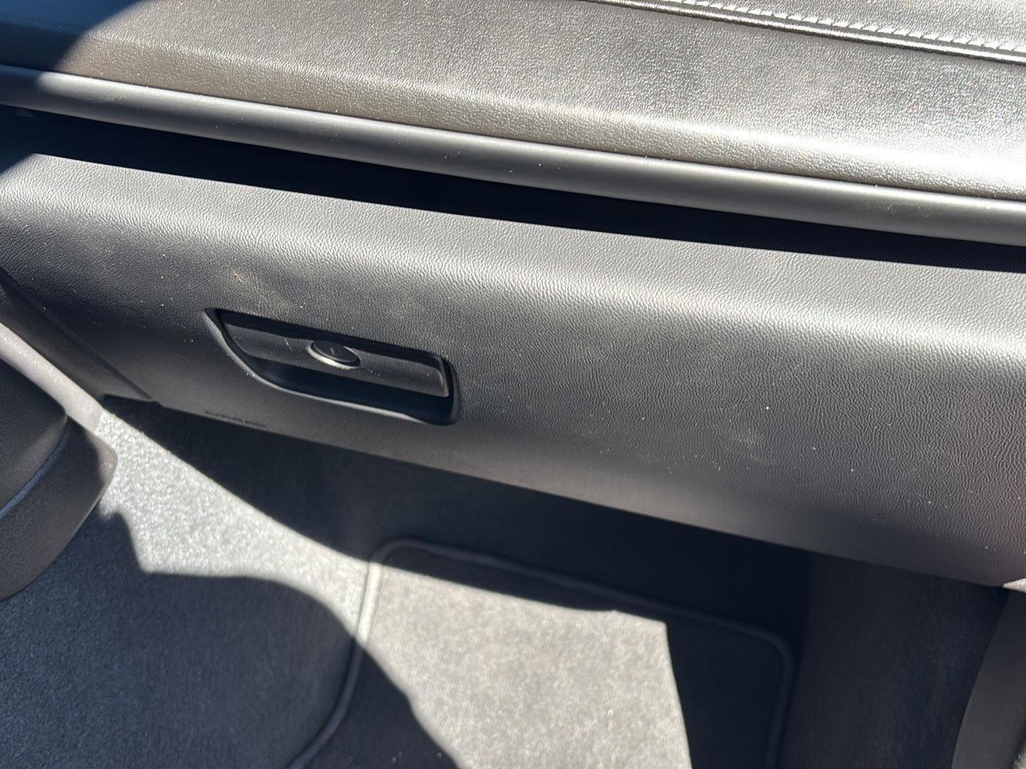 Used 2022 Chevrolet Camaro LT image 19