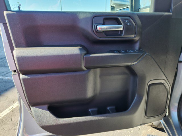 Used 2025 Chevrolet Silverado 2500 Custom w/ Custom Value Package image 29