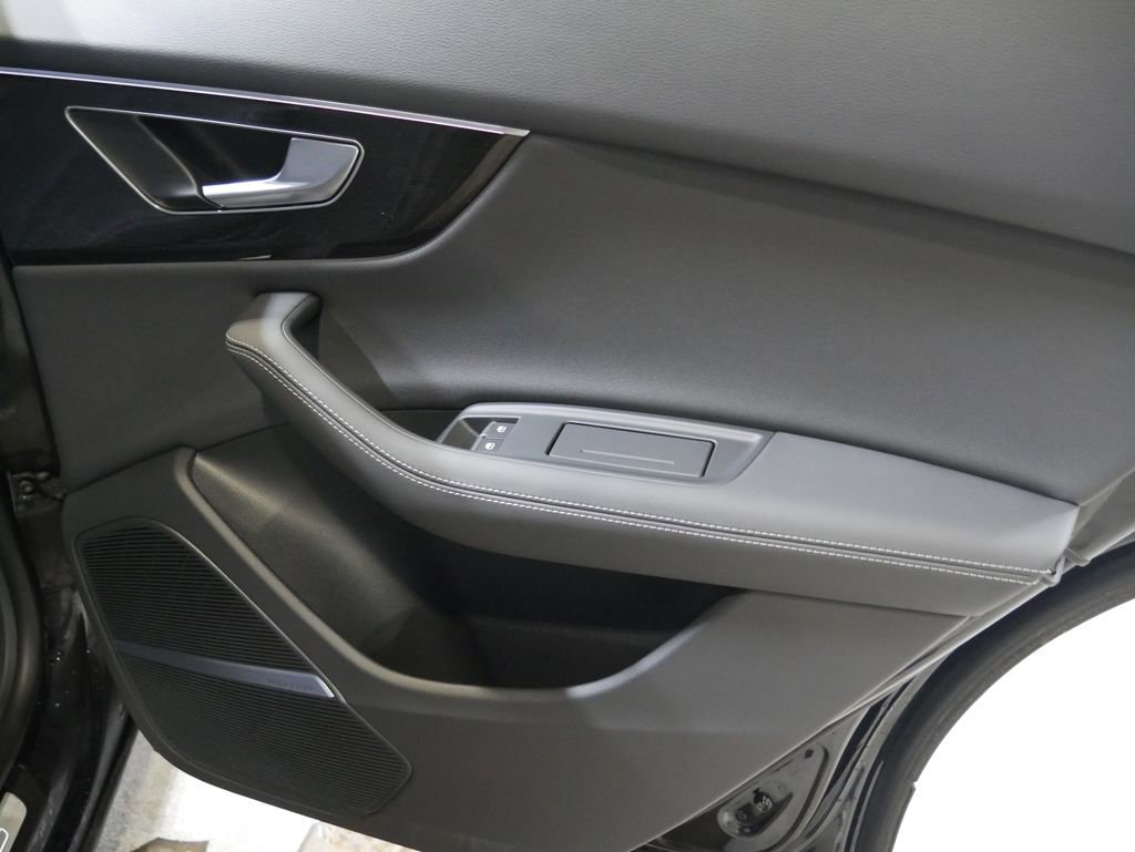 New 2026 Audi Q8 Premium Plus image 33