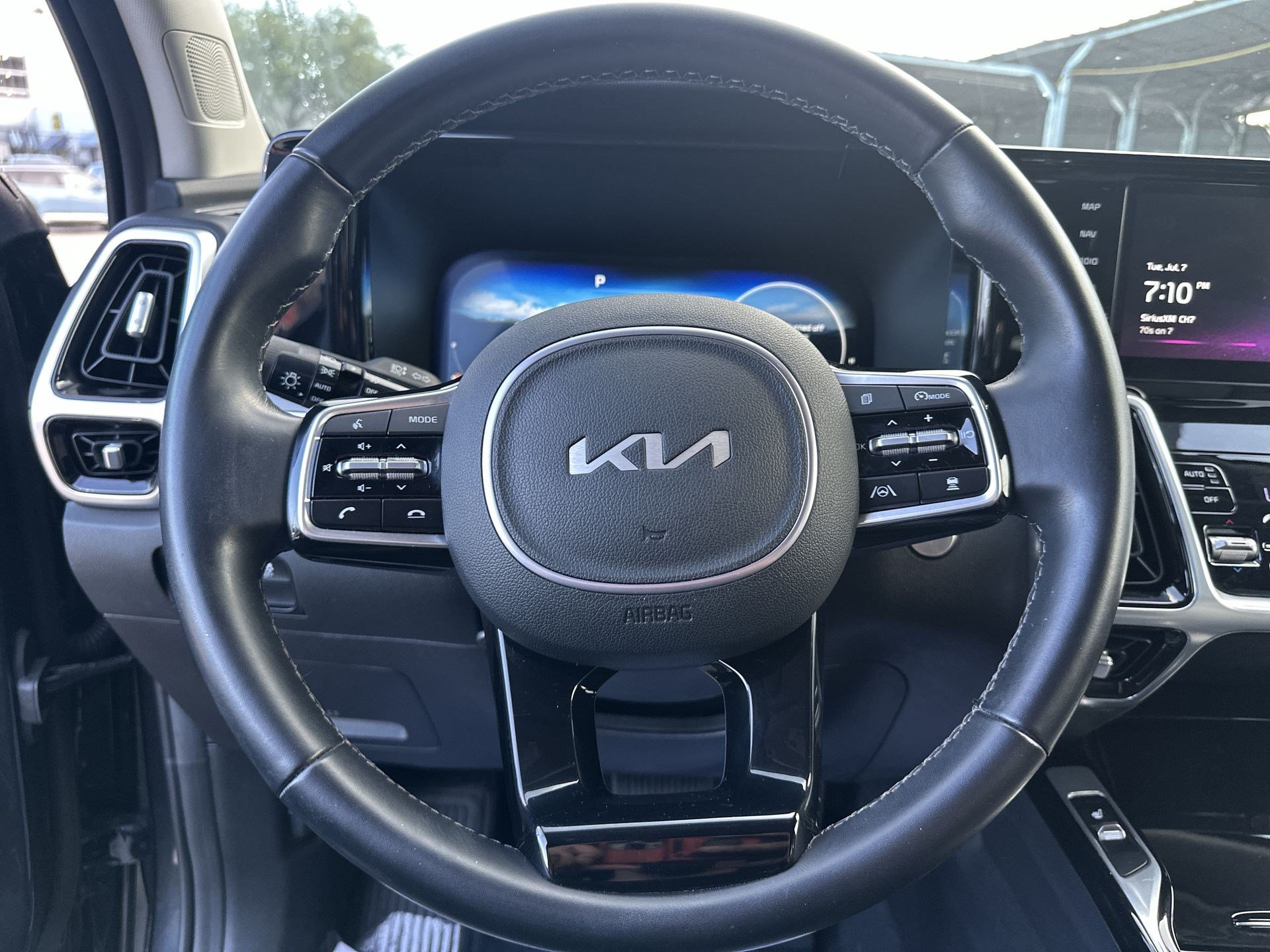 Certified 2023 Kia Sorento SX FWD image 11