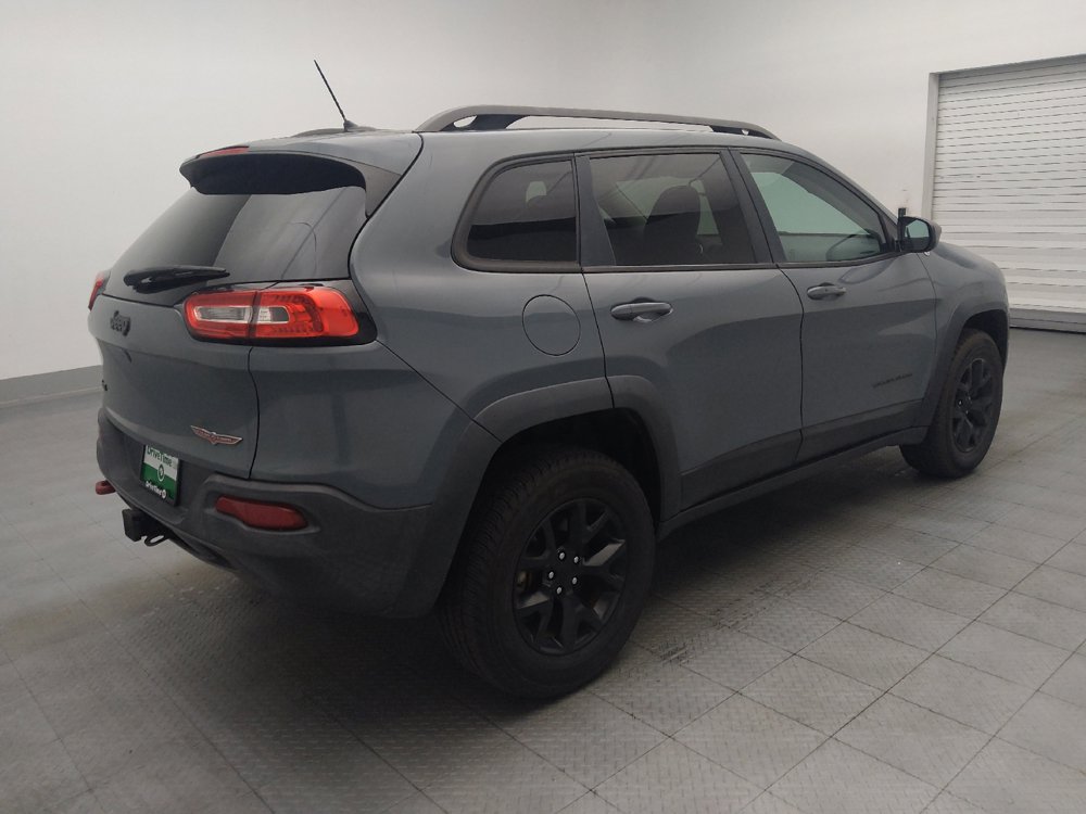 Used 2015 Jeep Cherokee Trailhawk w/ Comfort/Convenience Group AWD/4WD image 2